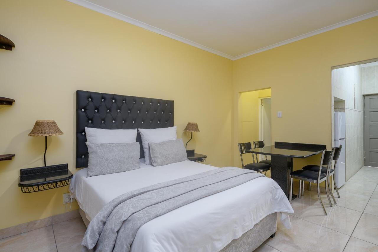 USHAKA HOLIDAY APARTMENTS DURBAN